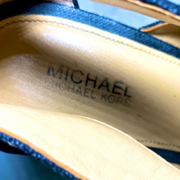 Michael kors women shoes sz 5.5 - Picture 3 of 4